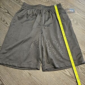 BCG Men's Basketball Shorts with Mesh Lining Size M NWT